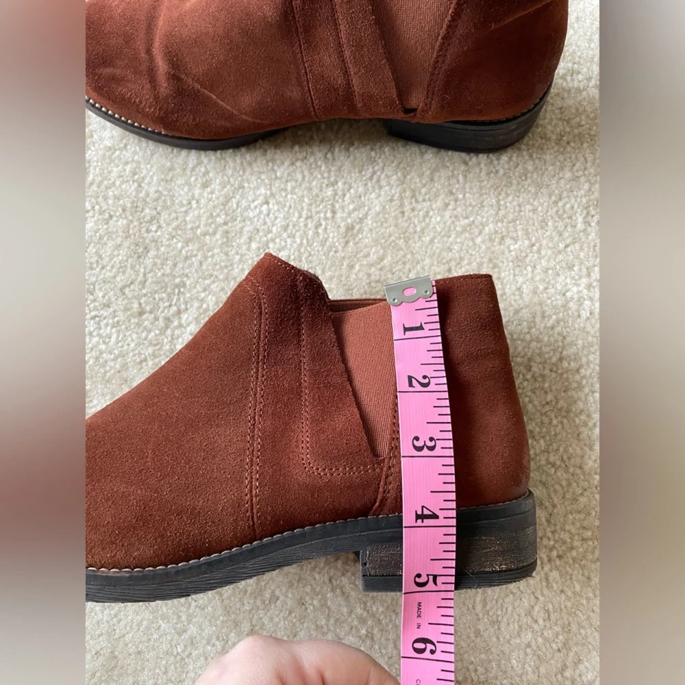 CLARKS Demi Beat‎ Ankle Boots. Women size 10.5. - Picture 7 of 8